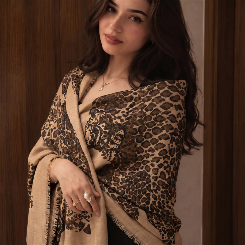 Vintage Leopard Print Hijab an - огляд і ціна Vintage Women Fashion