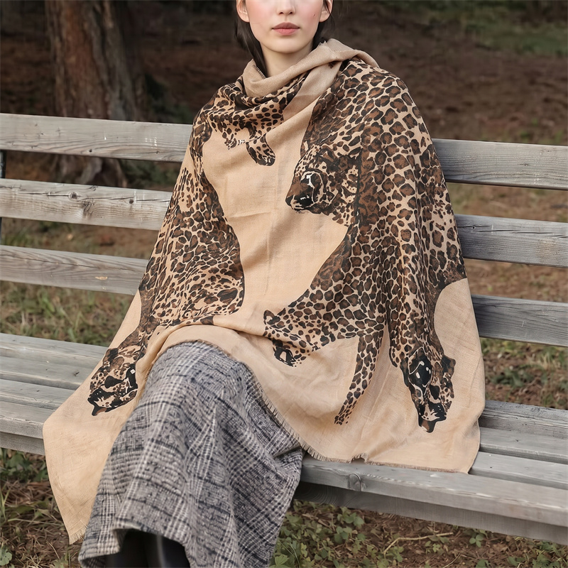 Vintage Leopard Print Hijab an - огляд і ціна Vintage Women Fashion